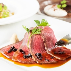 総料理長自慢の特製ローストビーフ　黒トリュフソース