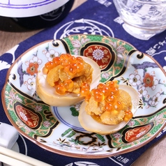 うにいくらのっけ煮卵