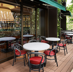 ≪テラス席≫4名掛け×4卓