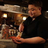 《旬の食材と接客で最高のおもてなしを》