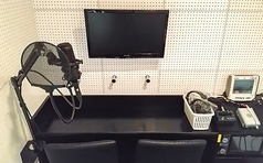 お1人様用のルームとなるので、集中して歌を楽しむことが出来ます。周りを気にせず、難しい曲などに挑戦するには最適なお部屋です。