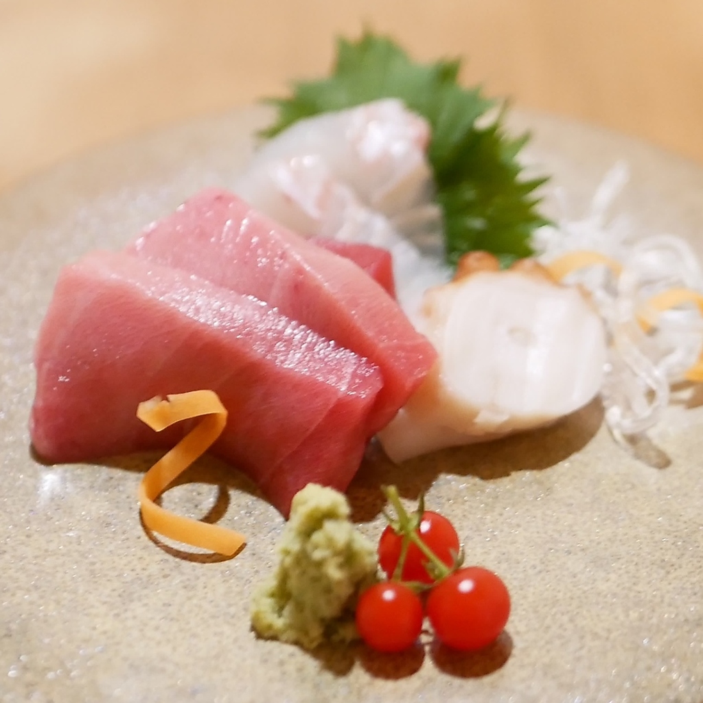 自慢の料理を堪能できるコースもご用意。是非ご堪能ください。