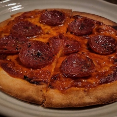 タートルズのサラミのピッツァ