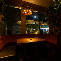 隠れ家的バルが都心の新宿に満を持してオープン★