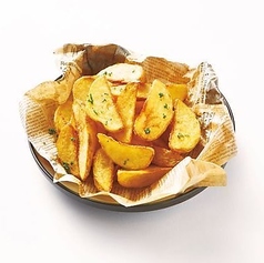 フライドポテト 削りたてチーズ添え