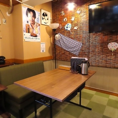 <内観リニューアル☆>ご家族・ご友人とワイワイ楽しむなら広々と使える【テーブルソファー席】がおすすめ!幅広いシーンにご利用ください!