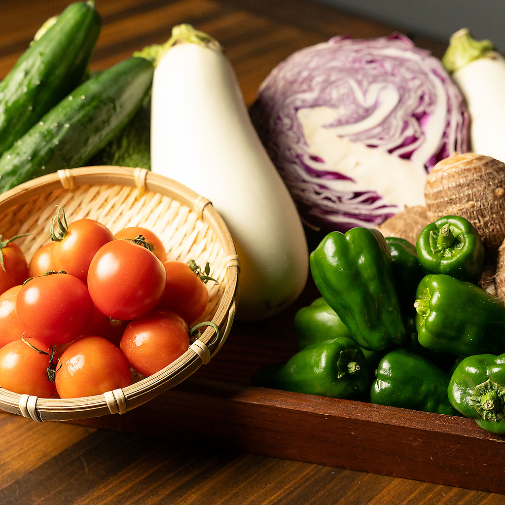 季節毎に変わるお野菜は目にも楽しい品揃え♪