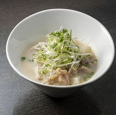 牛すじの大根に白湯仕立て