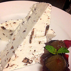 燻製グラノーラのカッサータ