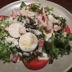 竹鶏くんたまシーザーサラダ