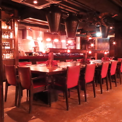 【2名様～4名様向けのテーブル席】女子会や飲み会、会社帰りのちょい飲みなど、様々なシーンにおすすめの掘りごたつ席です。土間土間ではコースメニューをはじめ、絶品の単品料理、豊富なドリンクメニューをご用意しております♪