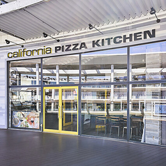 カリフォルニア ピザ キッチン ラゾーナ川崎店の外観1