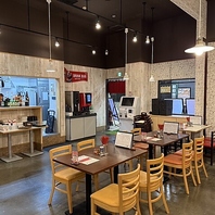 ご家族や大人数でのご来店もお待ちしております。