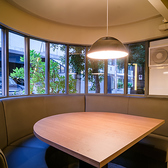 ソファーになっている完全個室のお部屋では、接待や会食、大切な人との記念日にもご利用いただけます。歓送迎会の時期にもぴったりです。