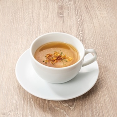 ローストオニオンのコンソメスープ