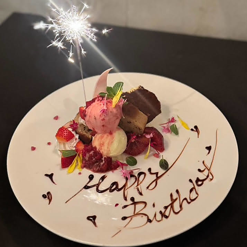 バースデープレートもご用意可能！誕生日や記念日利用に最適◎