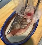 炭火を使った素材を活かした料理は味、香り、見た目全てで楽しめます！