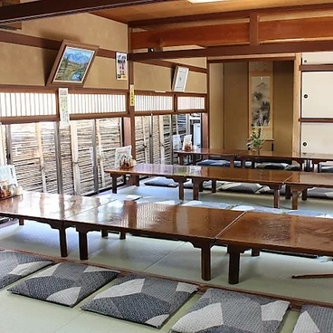 手打ち出石皿そば 花水木の雰囲気1