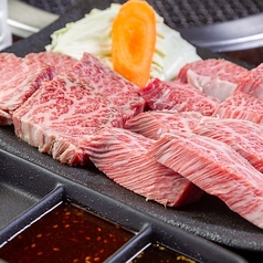 炭火焼肉 友丸の特集写真