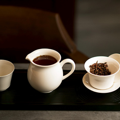 茶葉が主役、一口で広がる、本場中国茶の余韻