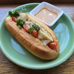 チキンのコブサラダサンド
