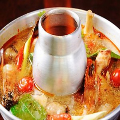 トムヤムクン（海老の辛酸味スープ）