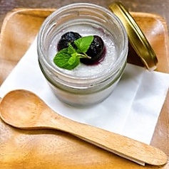 漆黒の黒胡麻プリン