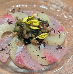 旬魚と桃の和風カルパッチョ