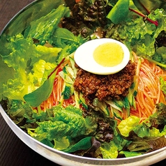 ピビン麺