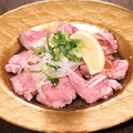 料理メニュー写真 上タンのカルパッチョ