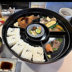 お食事処 右近