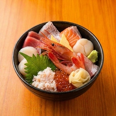 爆弾海鮮丼