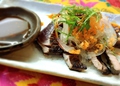 料理メニュー写真 石垣島ラー油入りの炙りカツオ