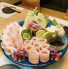 純血アグーしゃぶしゃぶと沖縄料理 朝陽屋の写真