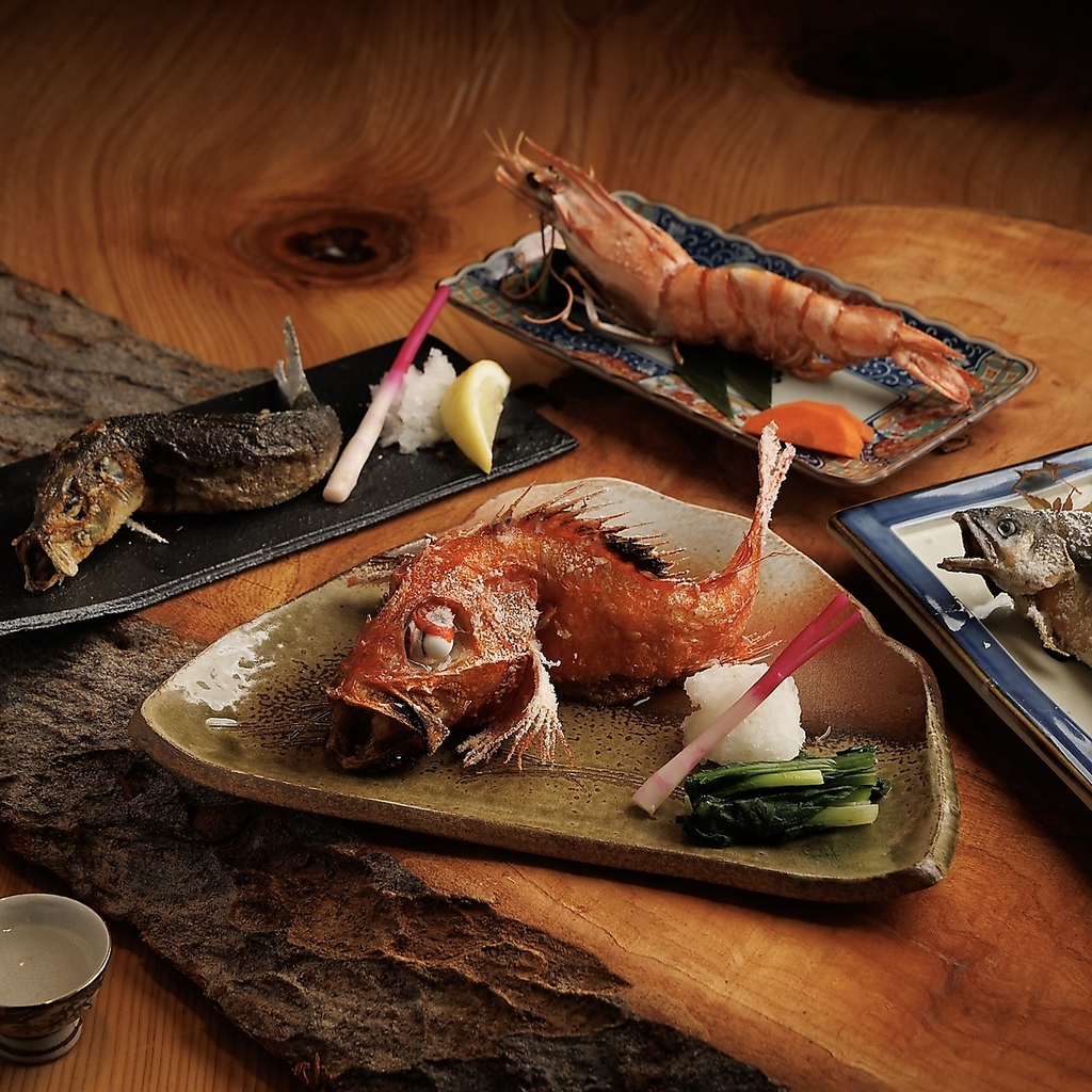 四季折々、旬の食材を使用した原始焼きは当店でしか味わえない逸品です。