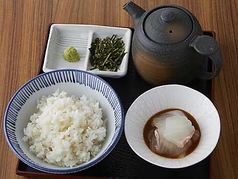 鯛の胡麻だれ茶漬け