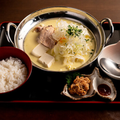 名物サムゲタンをランチでも！