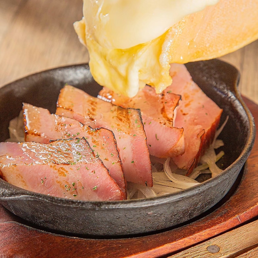 どの料理もチーズは出し惜しみしません。たっぴりチーズ料理をお楽しみください