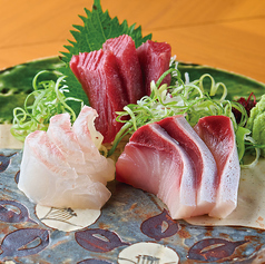 鮮魚のお造り三品盛り