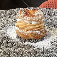 スペシャリテ！【琥珀と車輪のパリブレスト】の写真