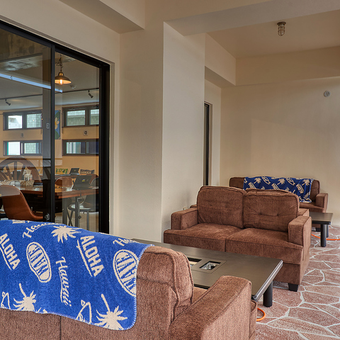 Waikiki Hawaiian BBQ&Cafe ē kJX