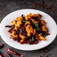 鶏唐揚げと四川山椒と唐辛子炒め