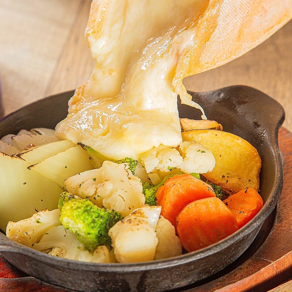 花畑牧場直送のラクレットチーズを使ったチーズ宴会も対応