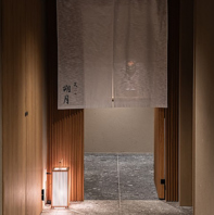 純和風を意識した隠れ家的な店内で心安らぐひとときを