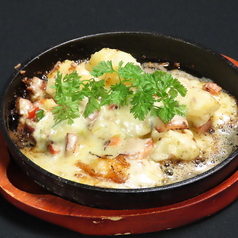 チーズたっぷり焼きポテトサラダ