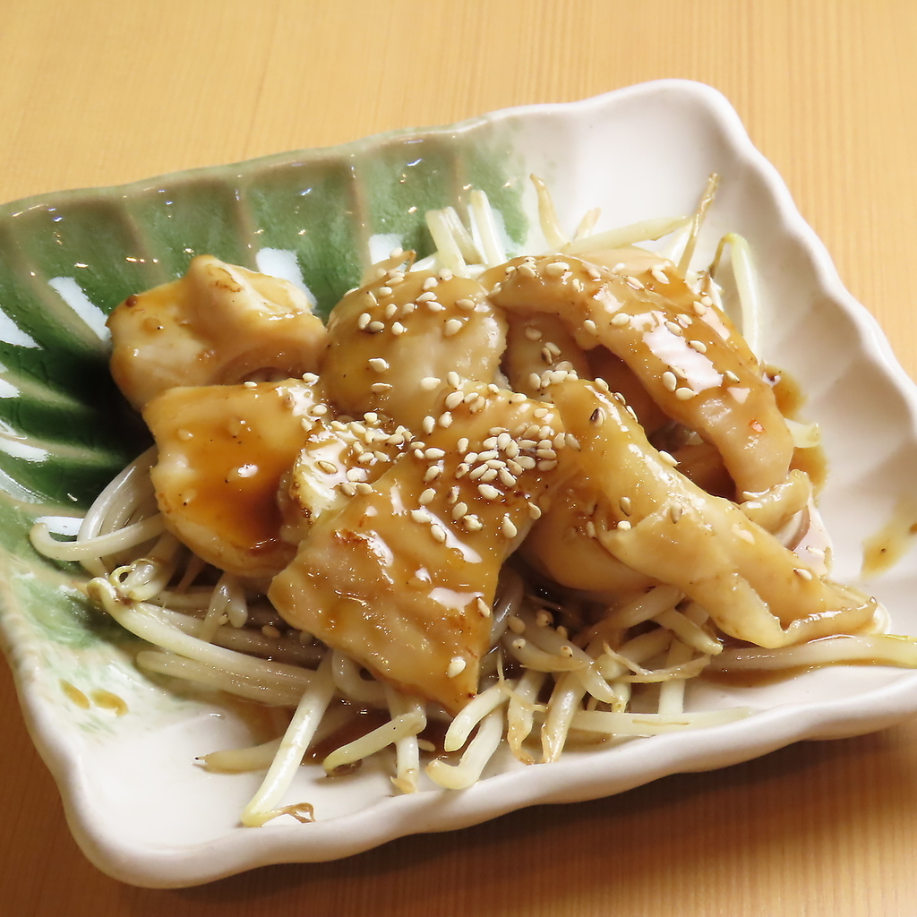 海鮮料理以外にも美味しいおつまみをご用意しております。ビールや焼酎、日本酒に合わせてどうぞ♪