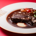 料理メニュー写真&nbsp;24時間じっくり煮込んだタンシチュー　マデラ酒仕立て