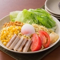 料理メニュー写真 ラーメンサラダ