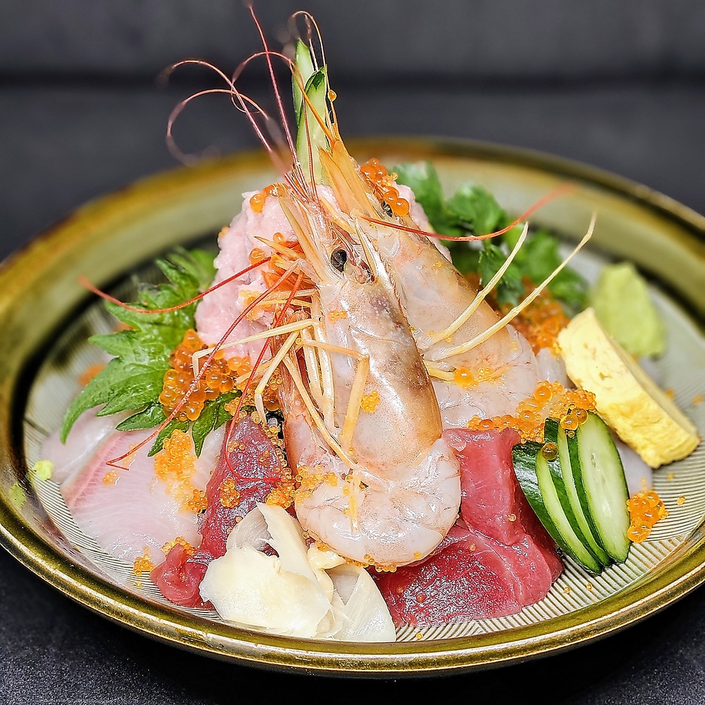 新鮮な海鮮やお肉料理、ラーメン、ピザなど料理メニューのバリエーションが豊富！