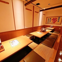 ゆったりとした掘りごたつ席なので、小さなお子様連れでも安心♪